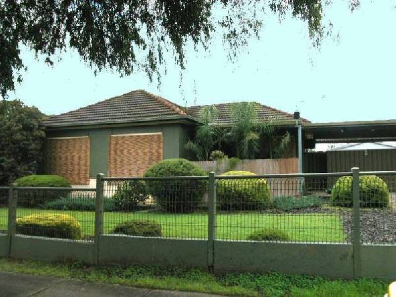 2 Harvey Avenue, Gilles Plains SA 5086