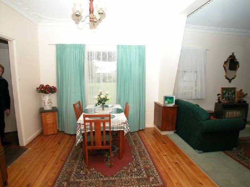 2 Harvey Avenue, Gilles Plains SA 5086