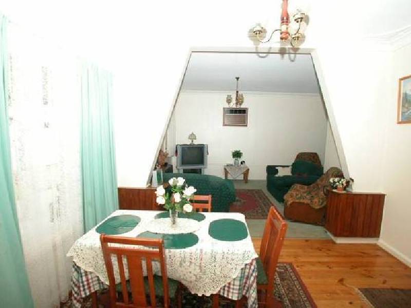 2 Harvey Avenue, Gilles Plains SA 5086