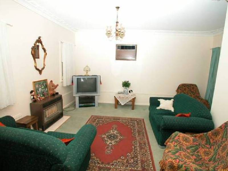 2 Harvey Avenue, Gilles Plains SA 5086