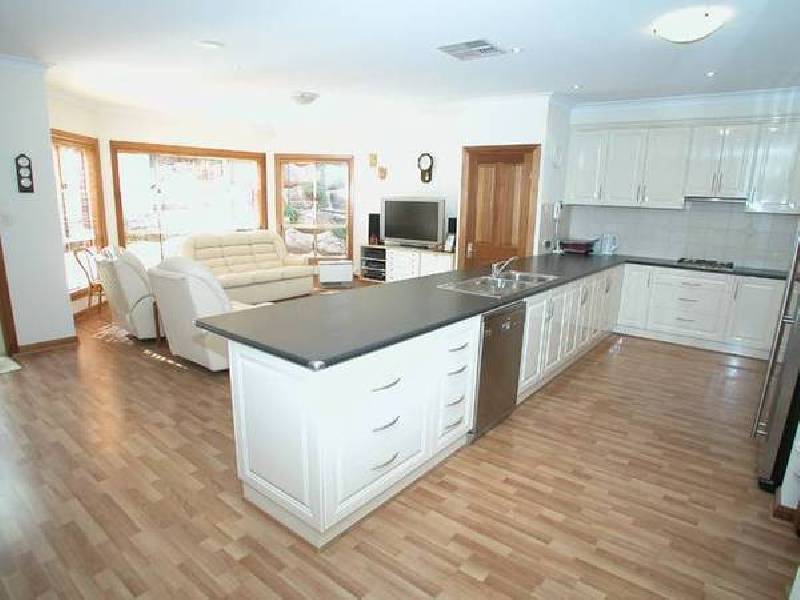 26 The Promenade, Highbury SA 5089