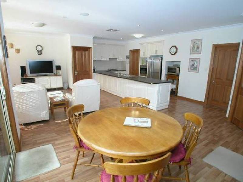 26 The Promenade, Highbury SA 5089