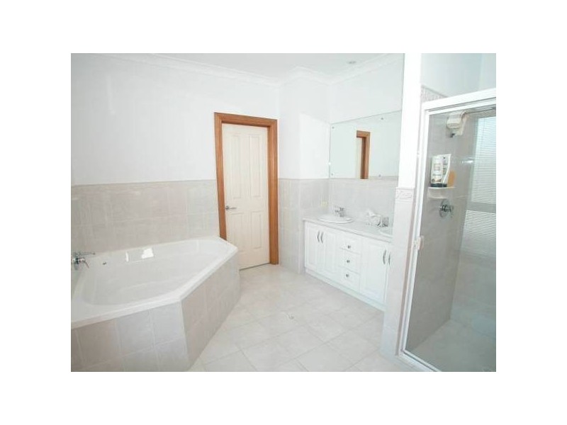 26 The Promenade, Highbury SA 5089