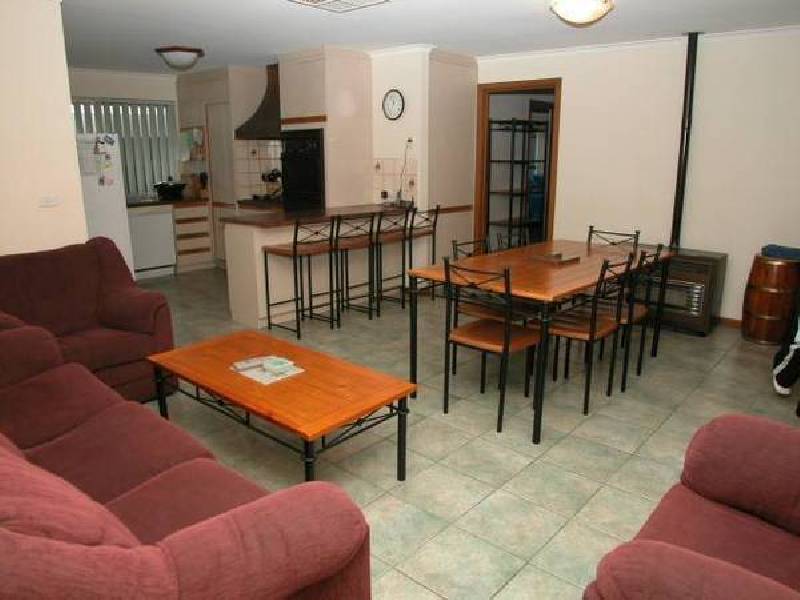 Solway Court, Surrey Downs SA 5126