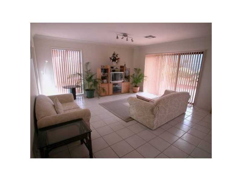 27 Farmhouse Avenue, Walkley Heights SA 5098