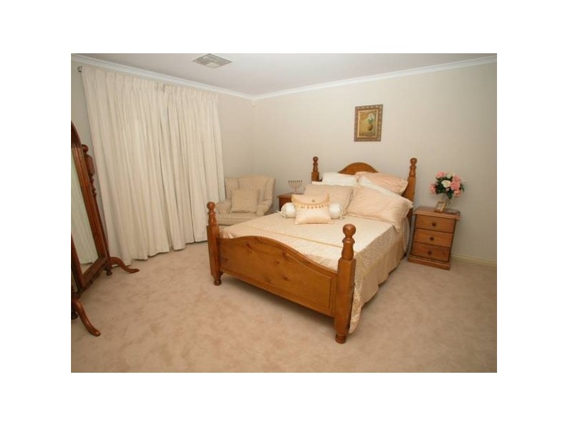 15 Lady Williams Place, Golden Grove SA 5125