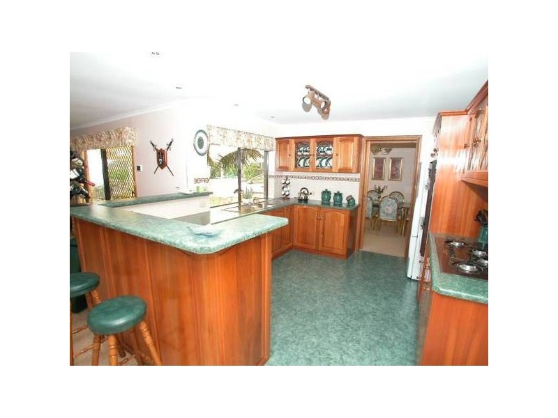 4 Trevithick Crescent, Redwood Park SA 5097