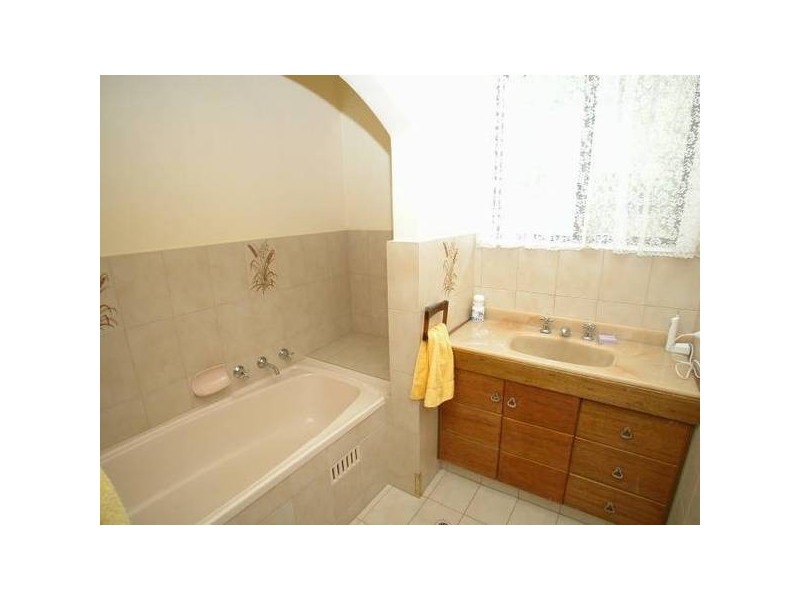 24 Gaylard Street, Redwood Park SA 5097