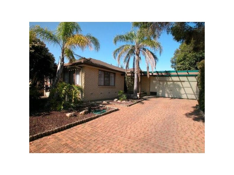 11 Britten Avenue, Modbury SA 5092
