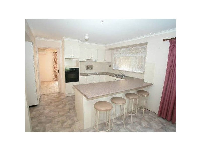 11 Britten Avenue, Modbury SA 5092