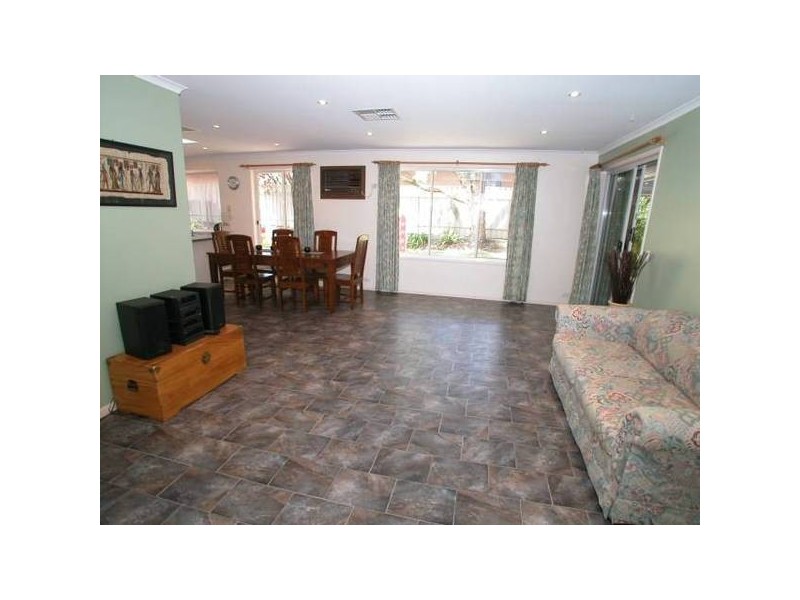 10 Davenport Street, Banksia Park SA 5091