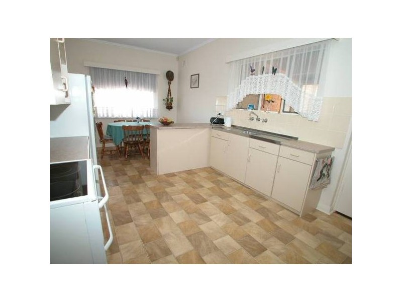 11 Hancock Road, Vista SA 5091