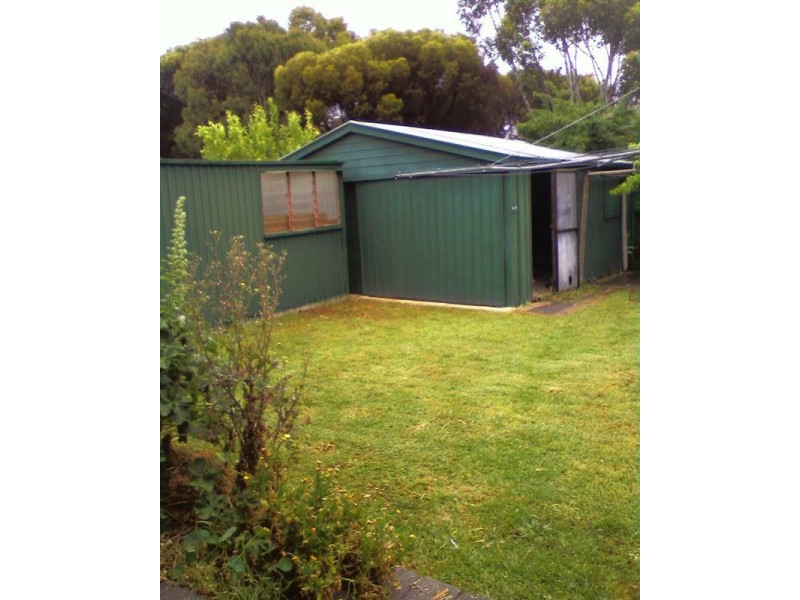 98 Heysen Ave, Hope Valley SA 5090