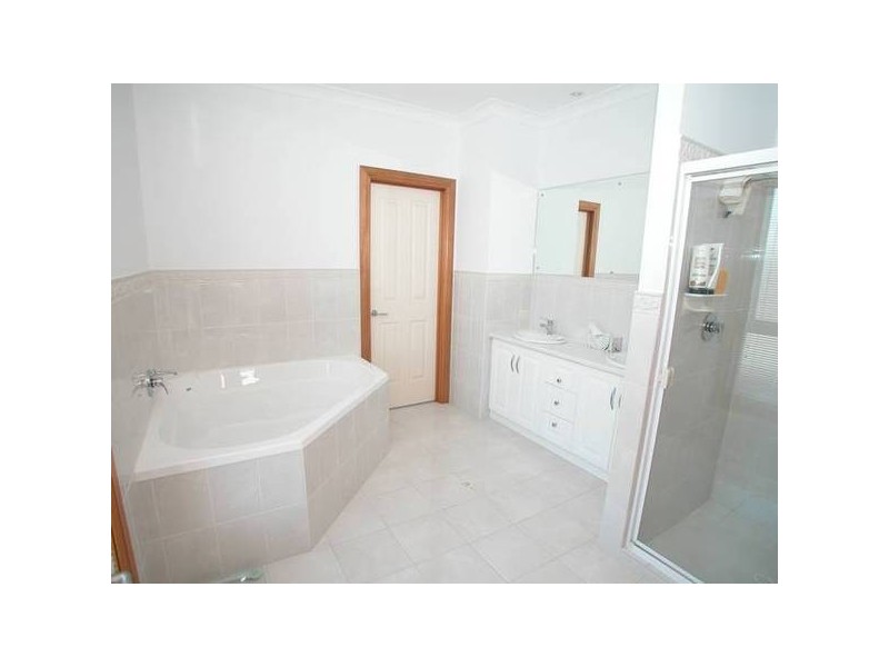 26 The Promenade, Highbury SA 5089