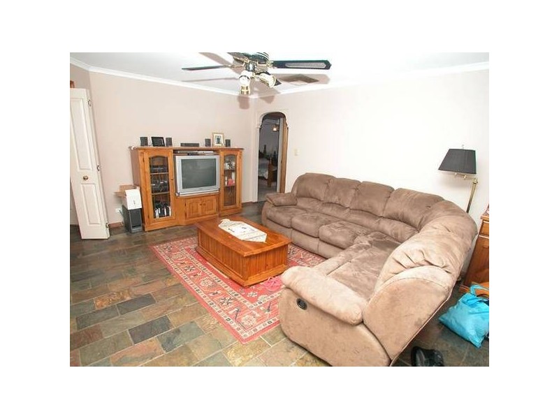 38 Goodfield Road, Para Hills West SA 5096