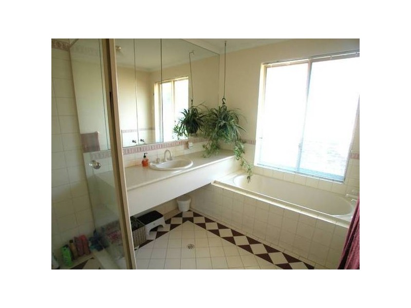 9 Sandra Hennig Court, Greenwith SA 5125