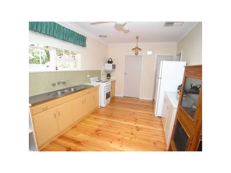 22 Condada Drive, Banksia Park SA 5091