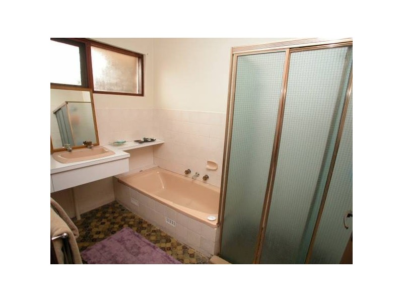 47 Landal Boulevard, Redwood Park SA 5097