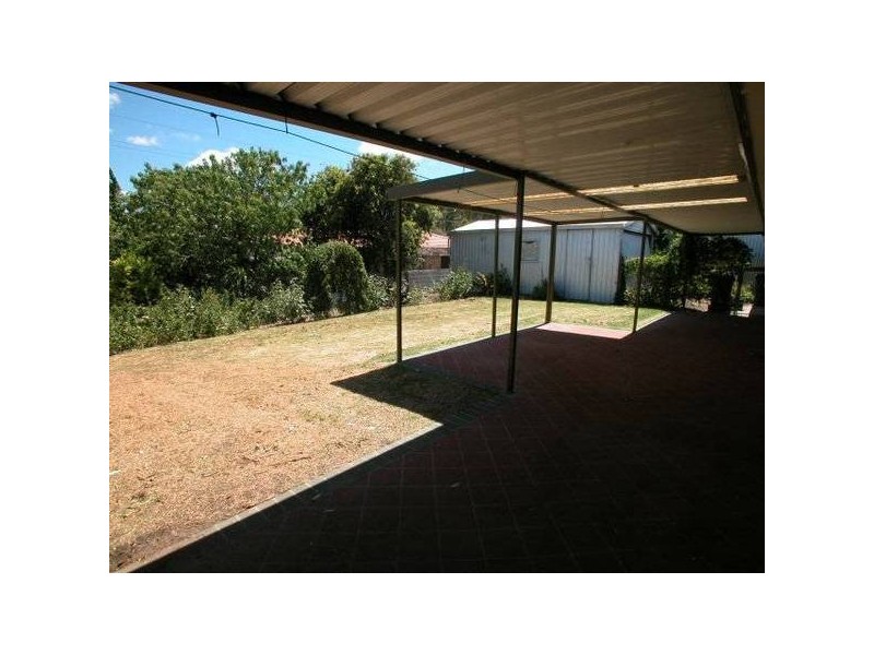 21 Niemeyer Crescent, St Agnes SA 5097