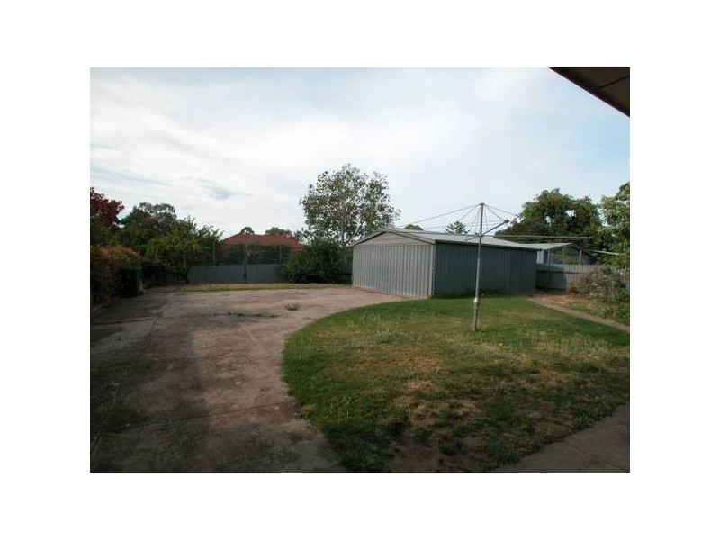 13 Victoria Drive, Modbury SA 5092