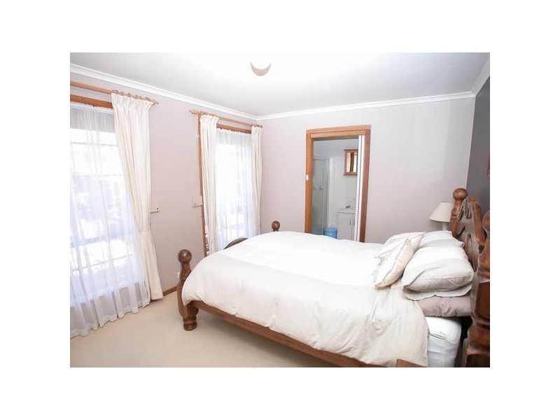 13 Royal Admiral Place, Surrey Downs SA 5126