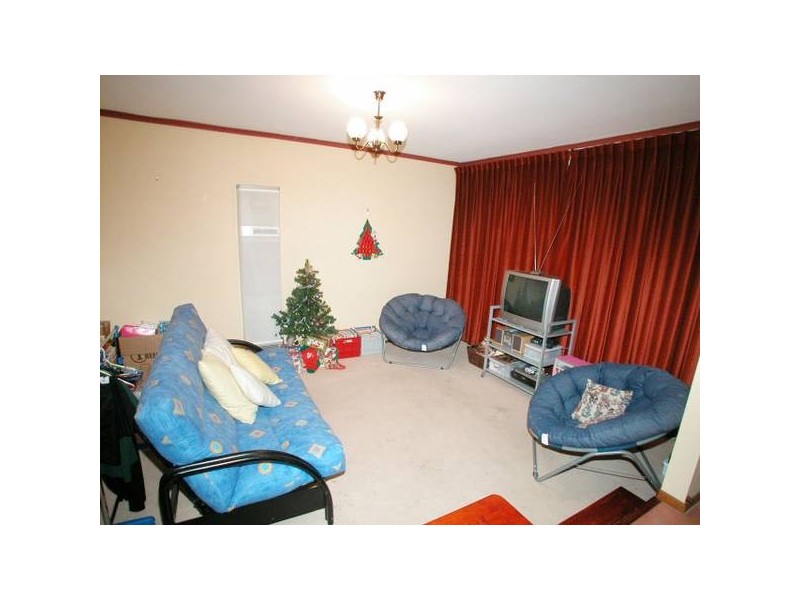 15 Gollop Crescent, Redwood Park SA 5097