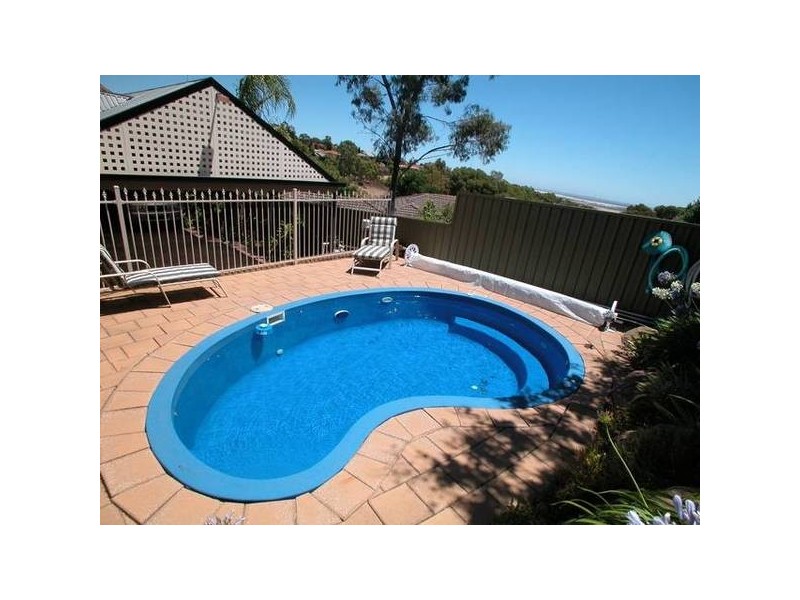 18 Bent Court, Wynn Vale SA 5127