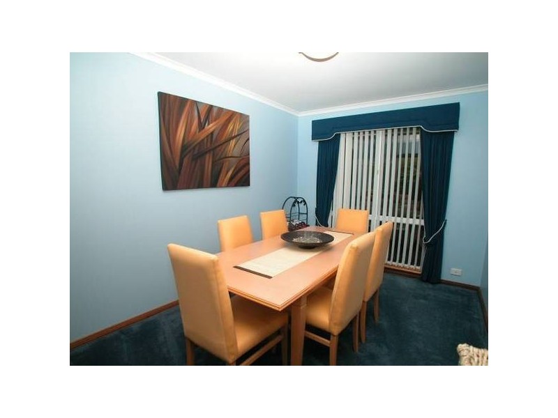 18 Bent Court, Wynn Vale SA 5127