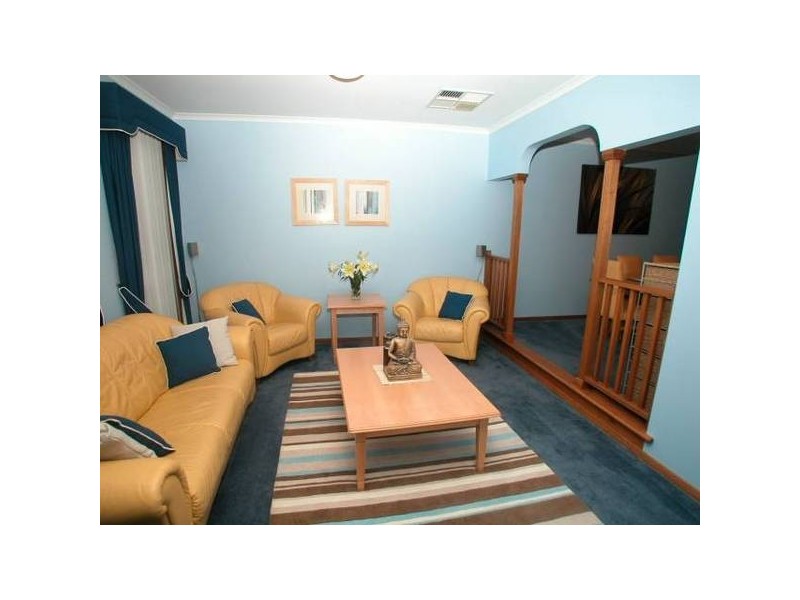 18 Bent Court, Wynn Vale SA 5127