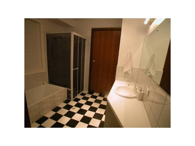 18 Bent Court, Wynn Vale SA 5127