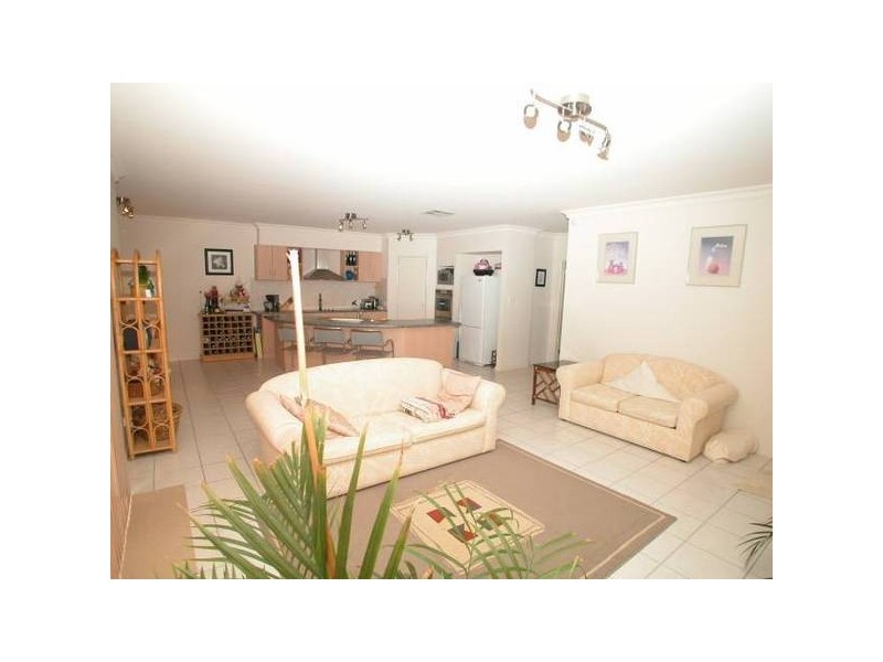 27 Farmhouse Avenue, Walkley Heights SA 5098