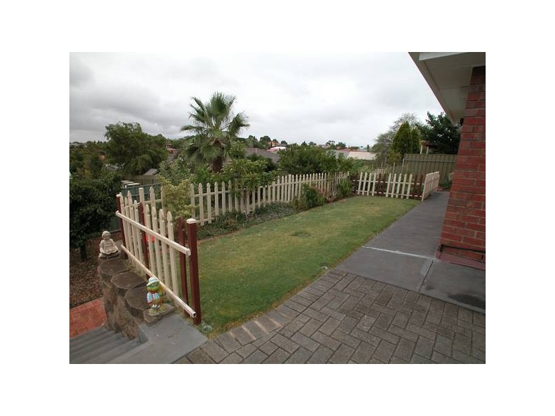 11 Gray Court, Greenwith SA 5125