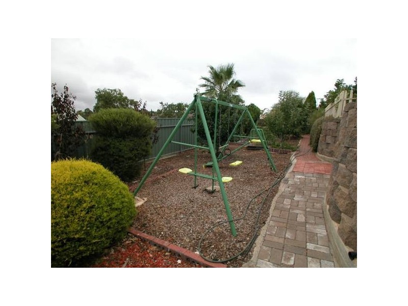 11 Gray Court, Greenwith SA 5125