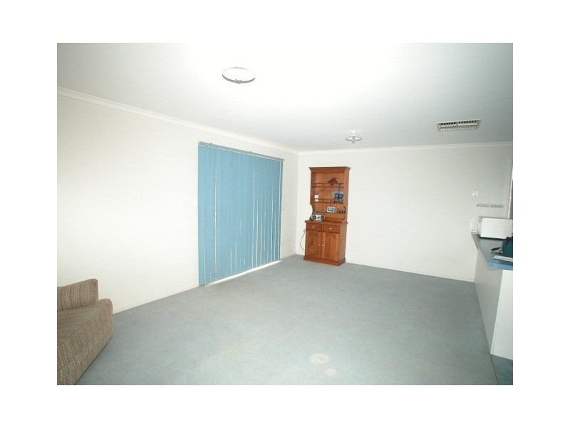 17 Kentia Drive, Para Hills West SA 5096