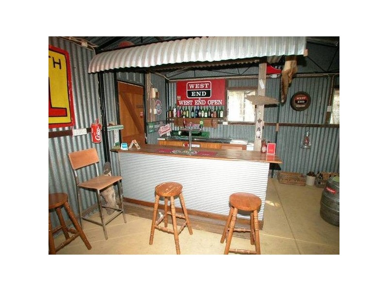 8 Dennis Grove, Vista SA 5091