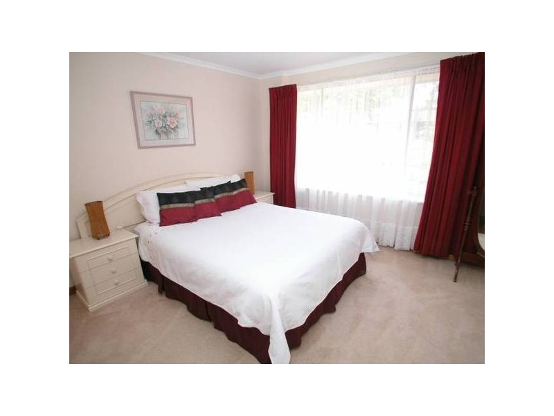 4 Niblick Street, Fairview Park SA 5126