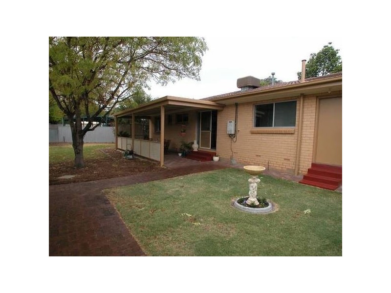 4 Niblick Street, Fairview Park SA 5126