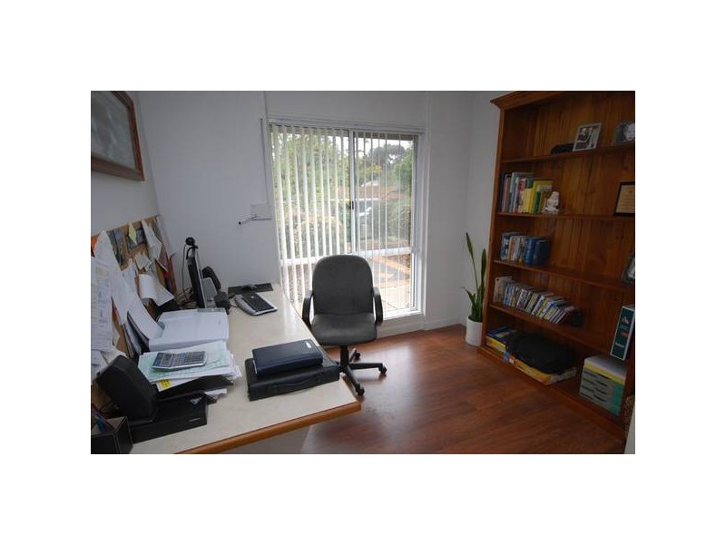 15 Landy Avenue, Gulfview Heights SA 5096