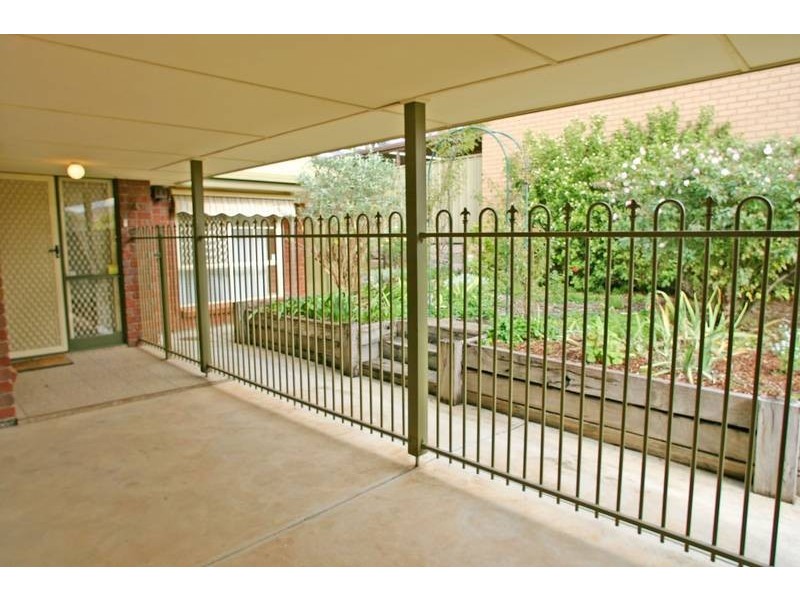 6 Castle Hill Place, Golden Grove SA 5125