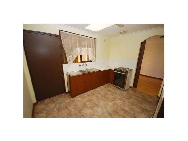 4 Butler Crescent, Banksia Park SA 5091