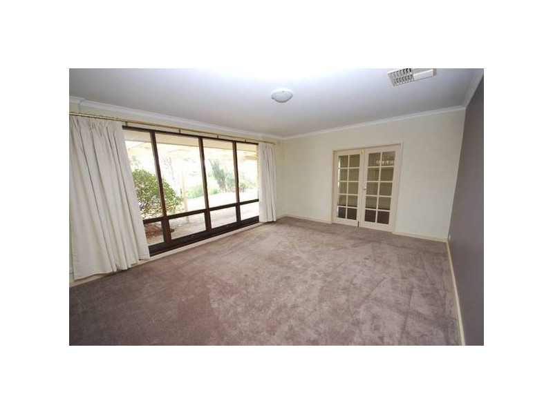 1 Harley Place, Vista SA 5091