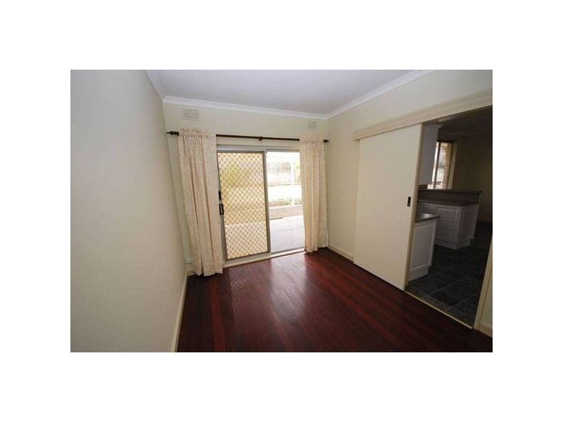 1 Harley Place, Vista SA 5091