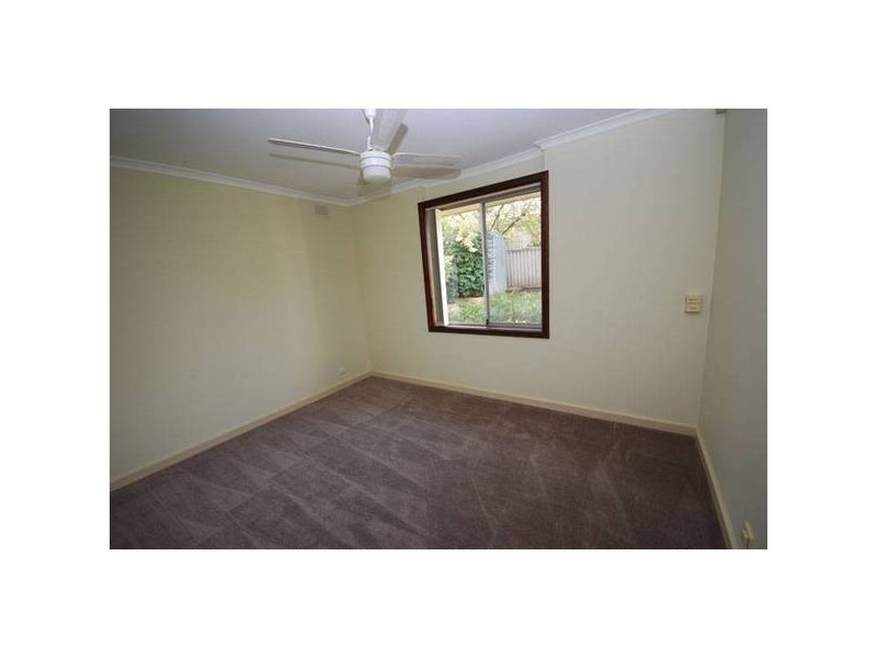 1 Harley Place, Vista SA 5091