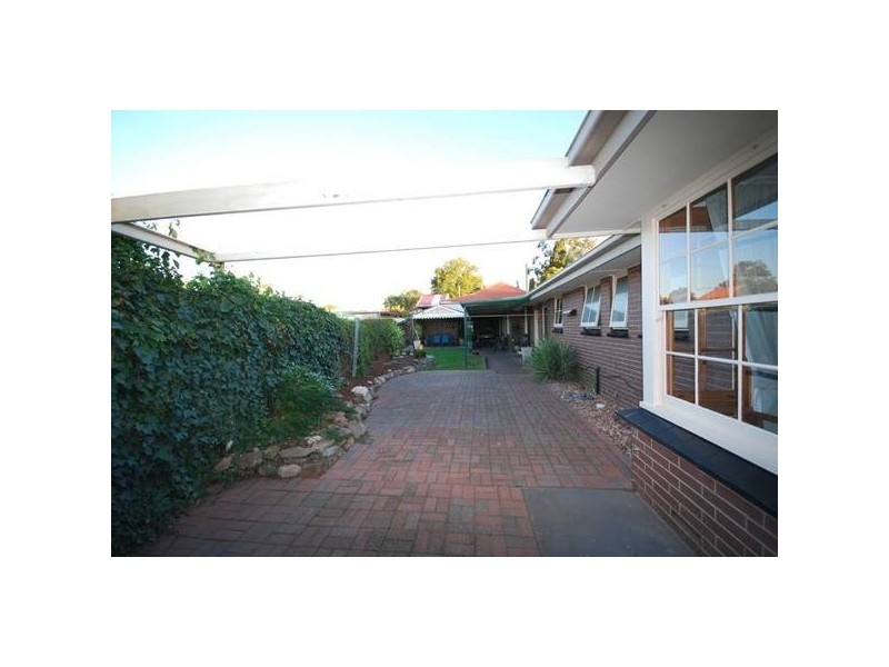 25 Von Nida Street, Fairview Park SA 5126