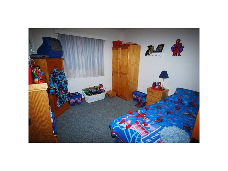 12A Lyle Street, Para Vista SA 5093