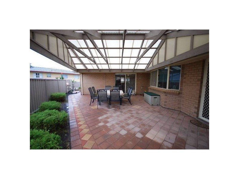 12A Lyle Street, Para Vista SA 5093