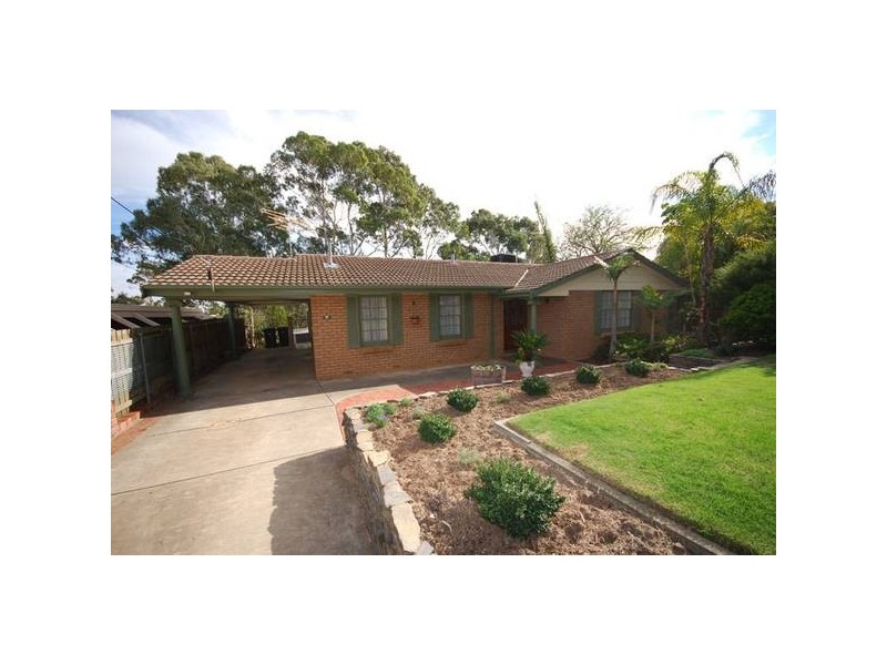 26 Waitara Road, Banksia Park SA 5091