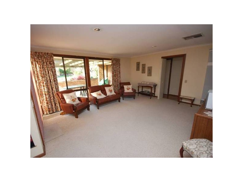 69 McEwin Avenue, Redwood Park SA 5097