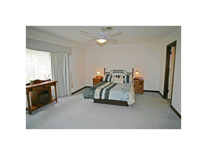16 Macdonnell Street, Highbury SA 5089