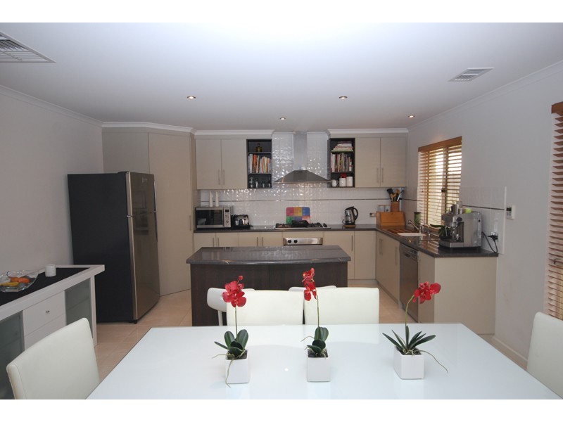 6 Dowton Place, Greenwith SA 5125